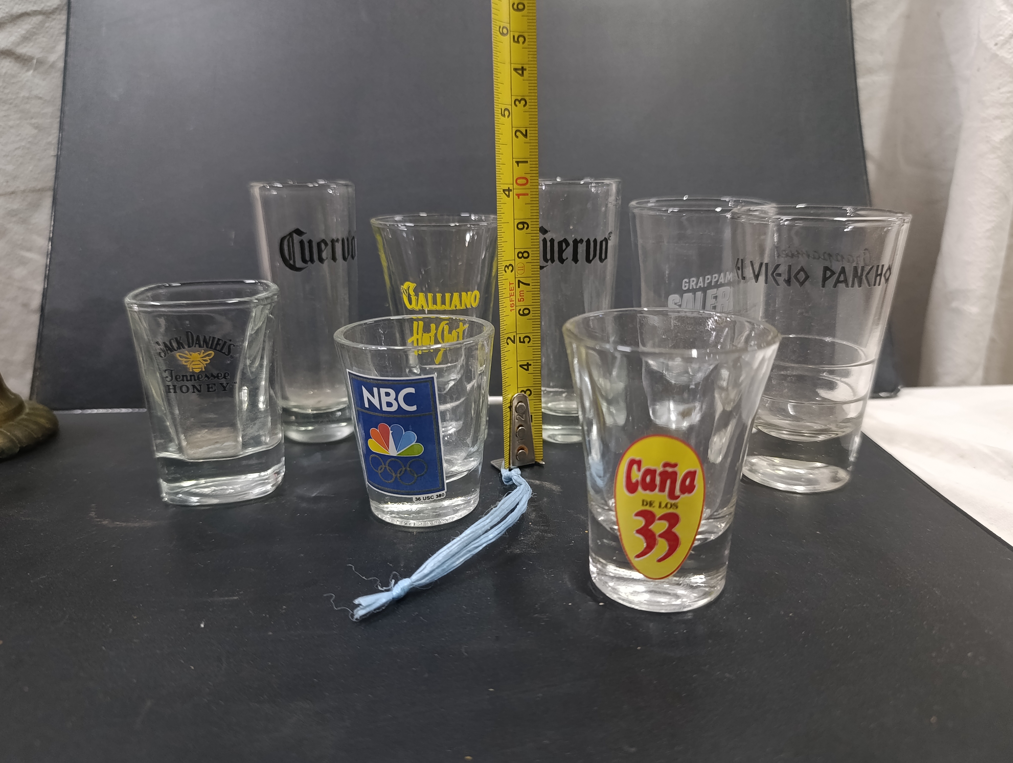 Vasitos de licor con publicidad 