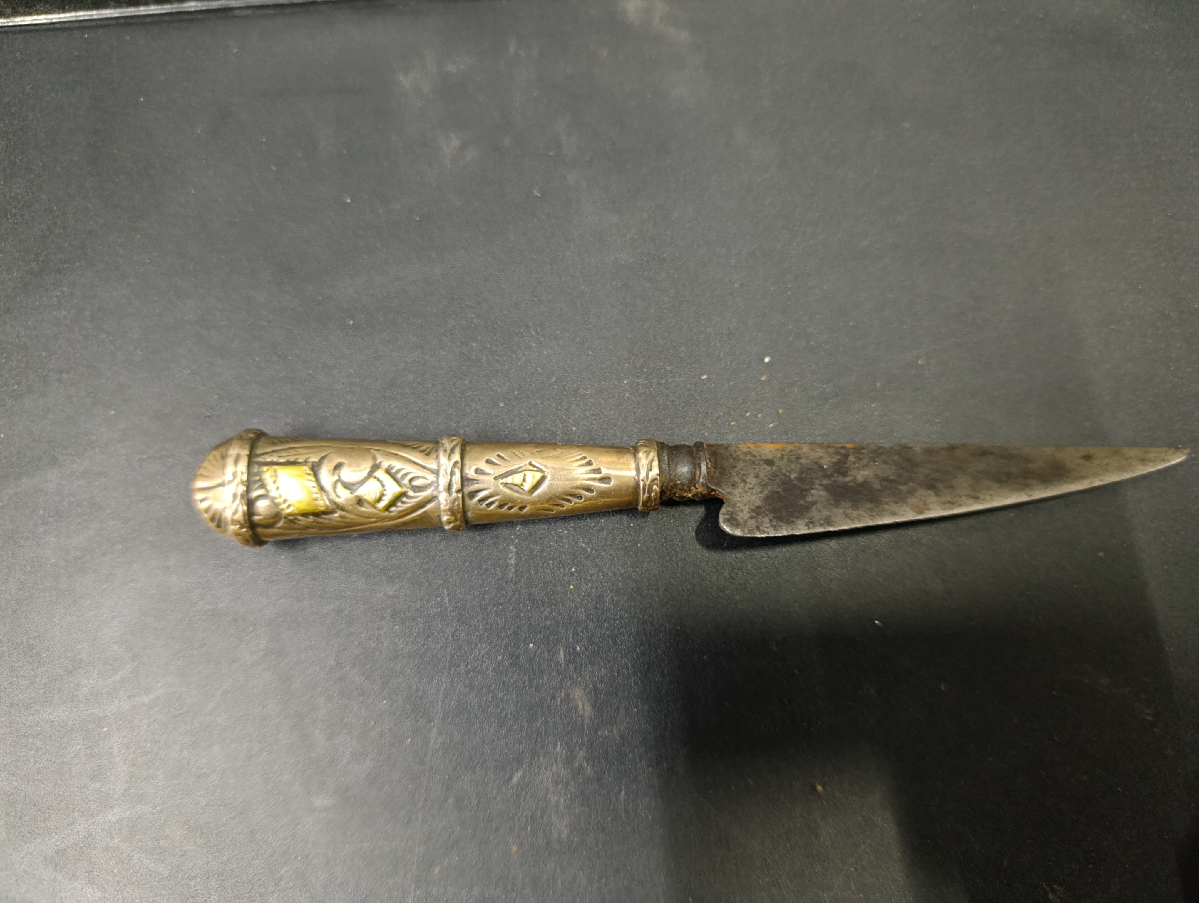 Cuchillo platería gaucha